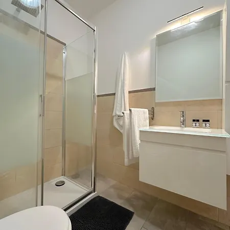 דירה Demetra Apartment בולוניה
